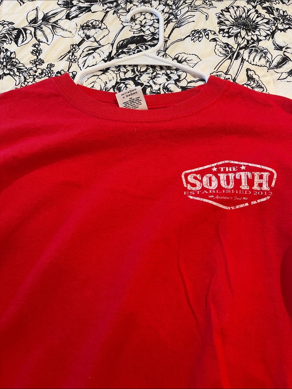 Gildan Red Crewneck T-Shirt